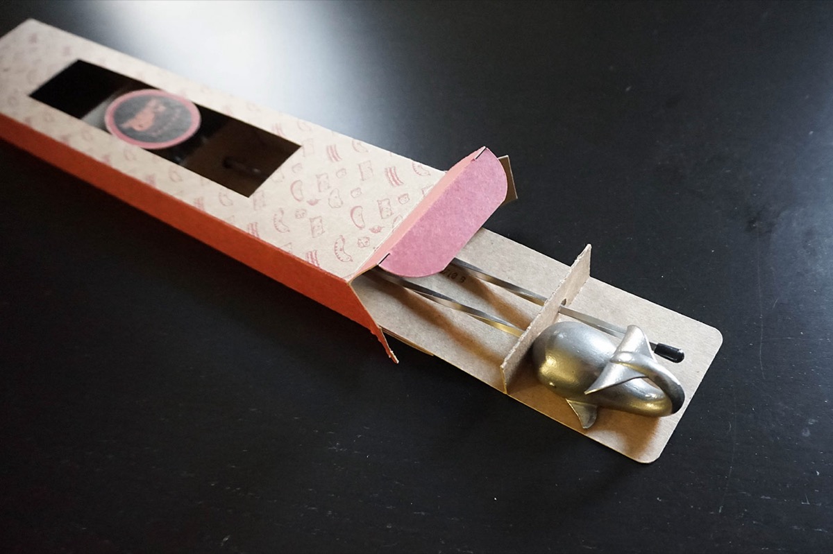Printed retail packaging and mailing tube